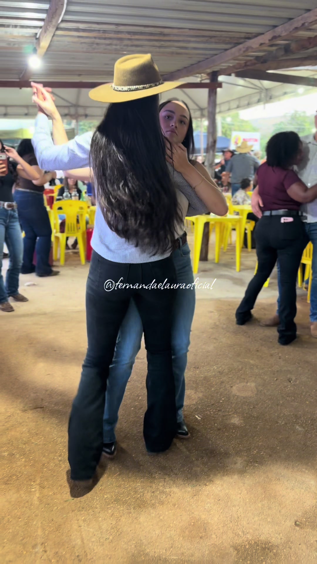 @Laura Machado Oficial