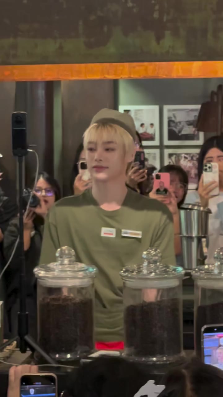 @𝐄𝐮𝐧𝐁𝐢𝐧𝐢𝐞.