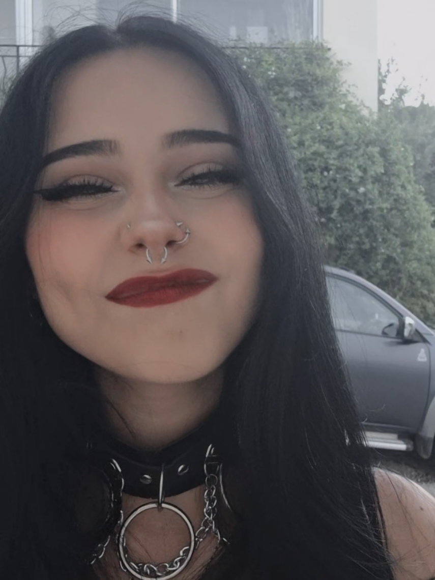 @☽✞𝕷𝖊𝖘𝖑𝒚✞☾
