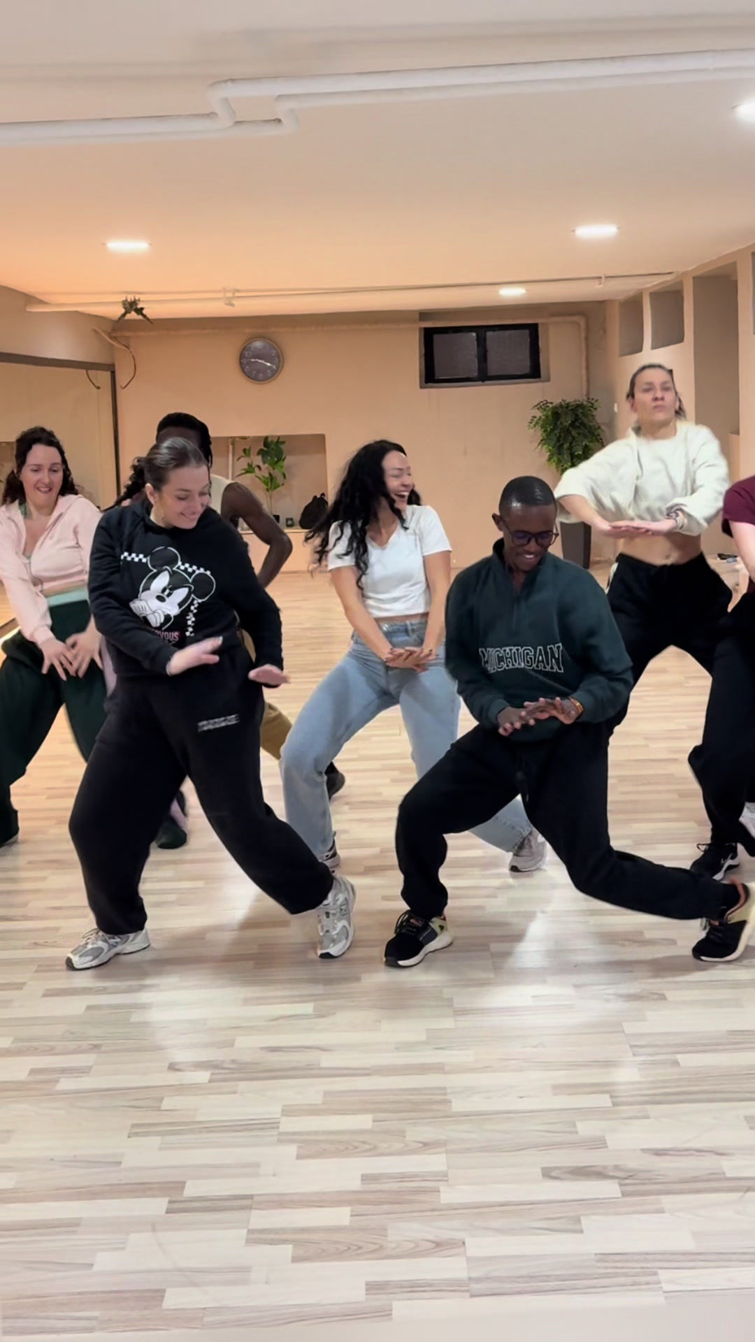 @bouncedance.rs