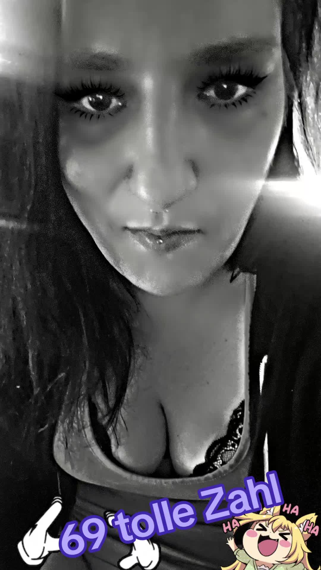 @☆🦋Yvi🦋☆ Mc Brown