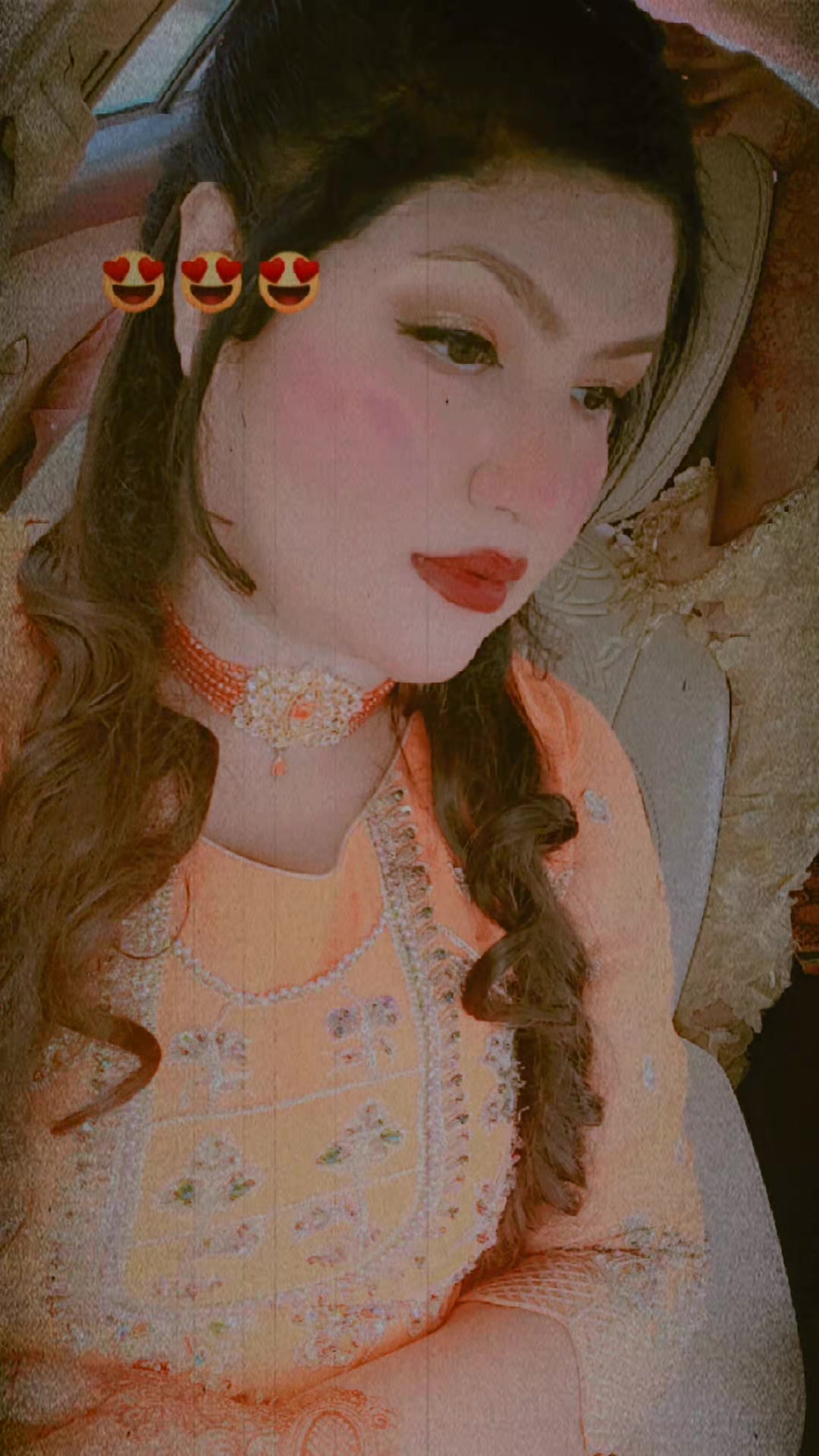 @Amna__Gujjar16