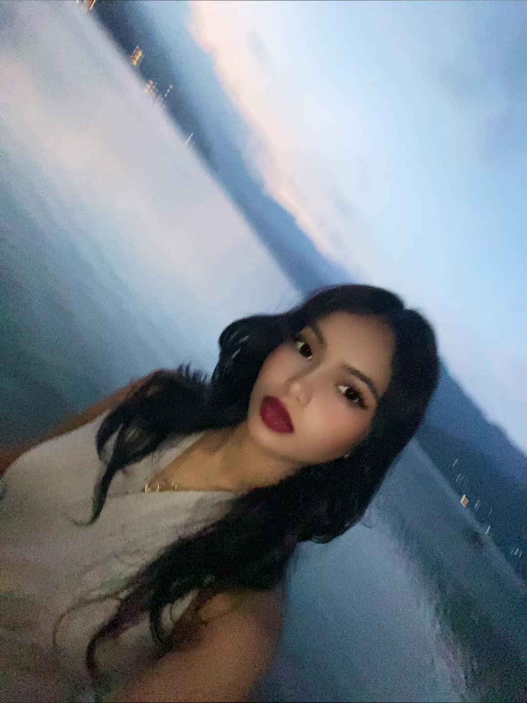 @🕊️