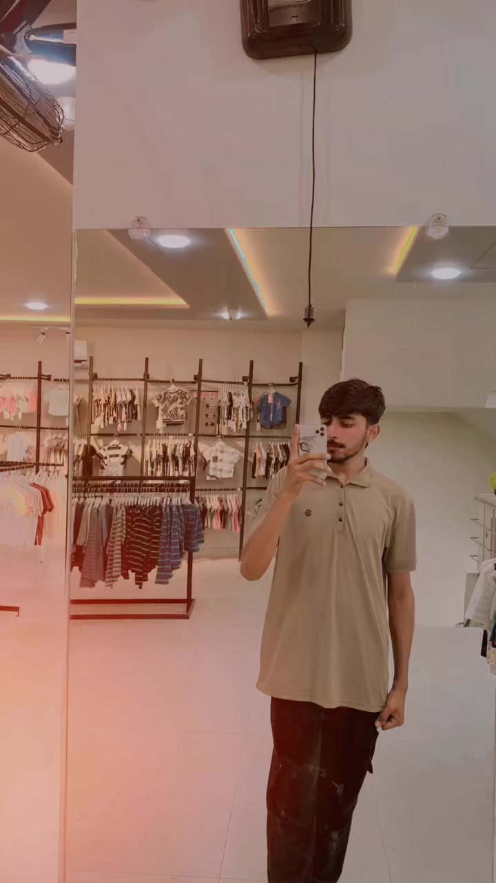 @𝐀𝐟𝐫𝐚𝐳 𝐒𝐚𝐧𝐝𝐡𝐮🚩