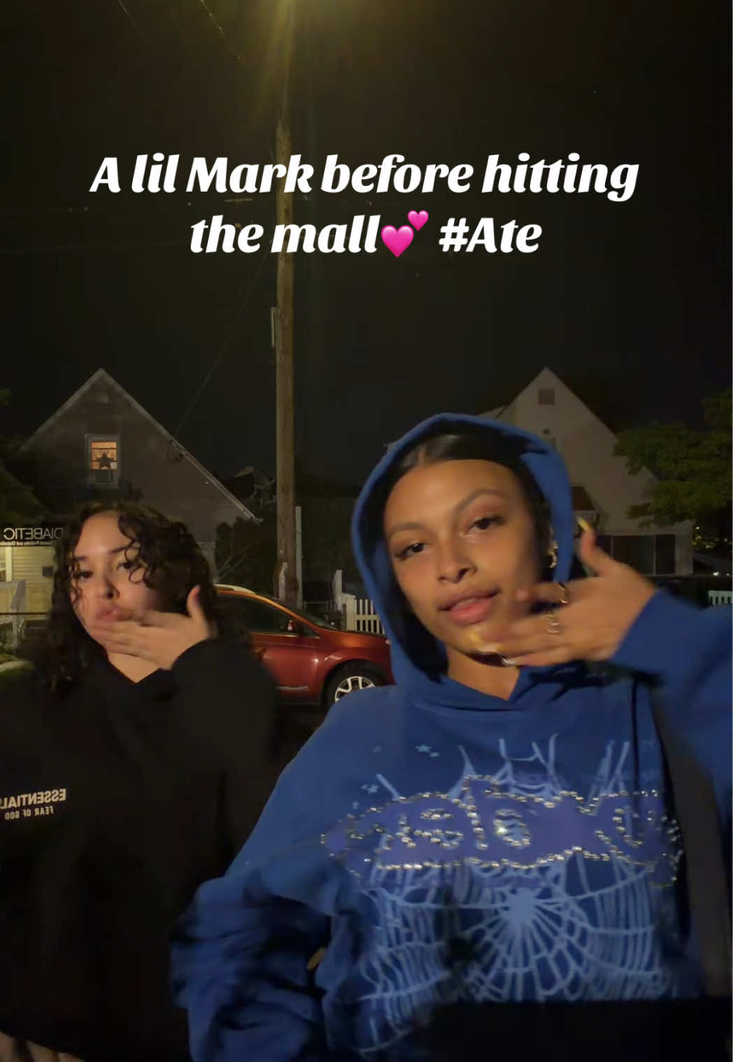 @itsmiahv