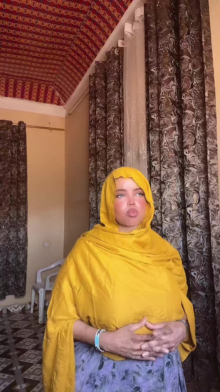 @ismahan.Dheman 👸🏻🖤🇸🇱
