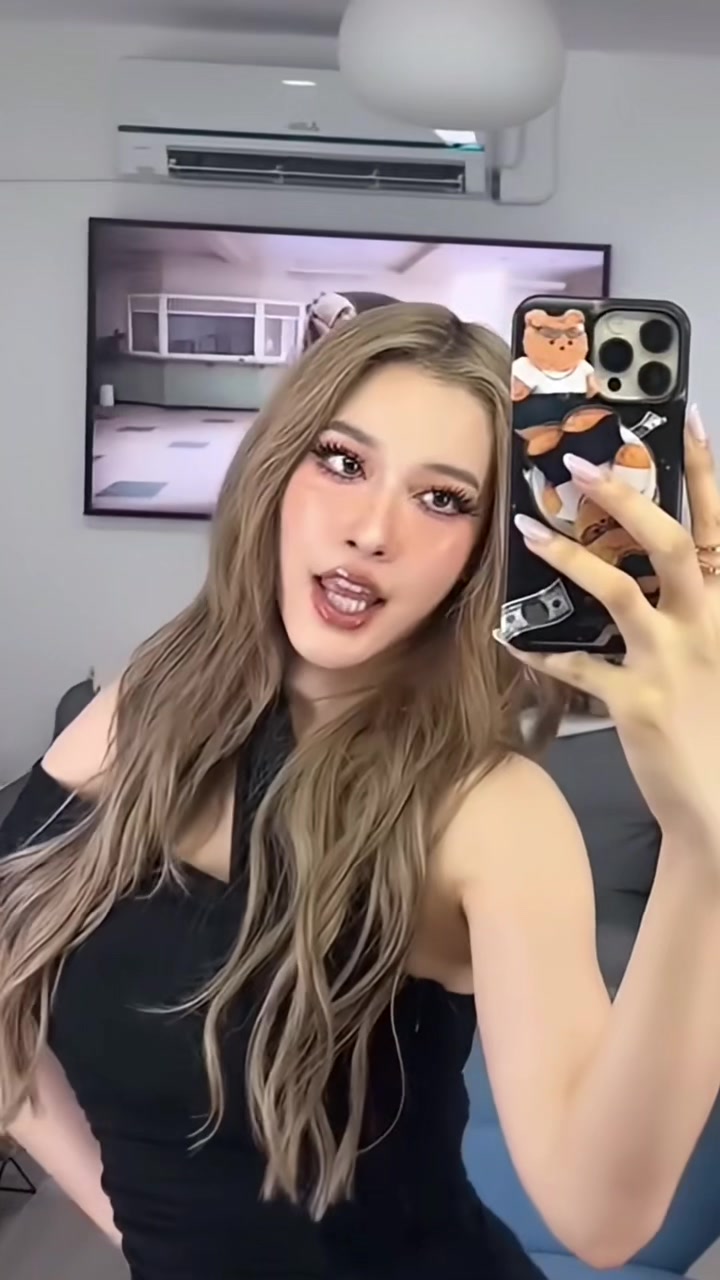 @☆⋆𝗚𝗜𝗡𝗔 𝗭𝗜𝗣 (ꜱʟᴏᴡ)