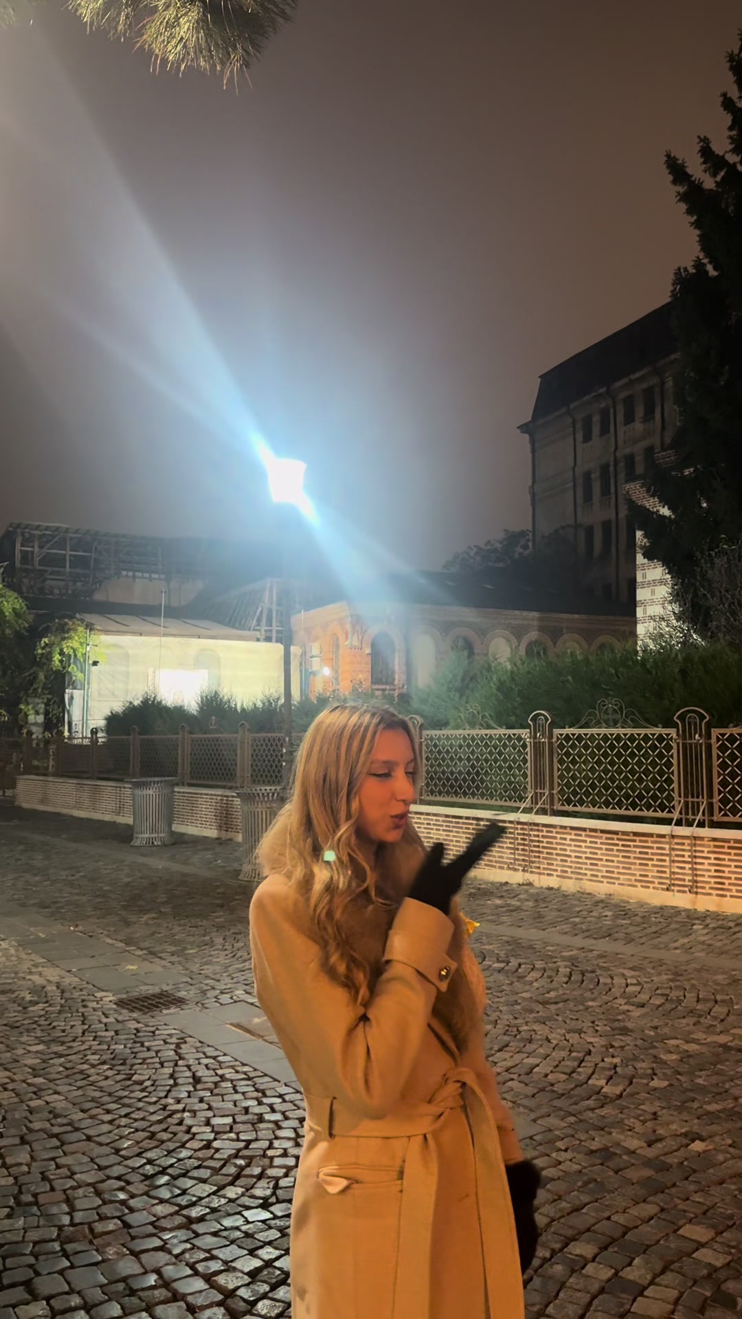 @Lara