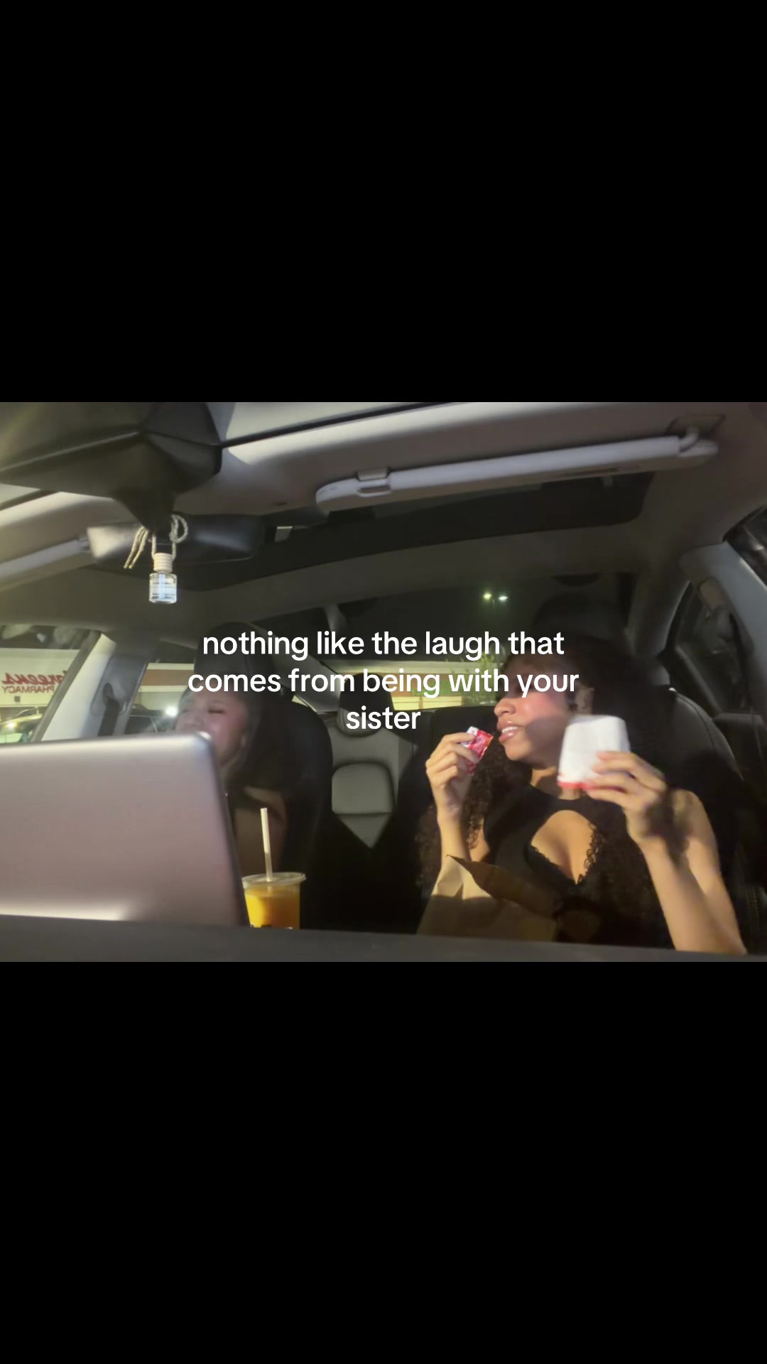 @Y O N I & S O L A I