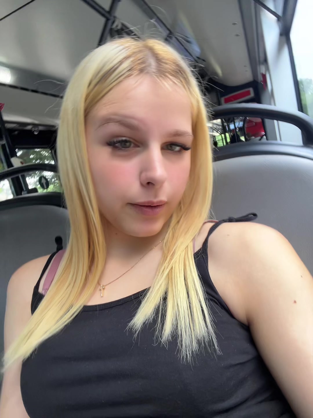 @𝐙𝐨𝐞