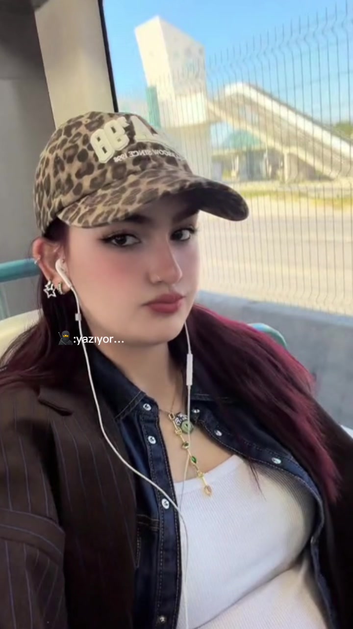 @Nazlı Yıldız