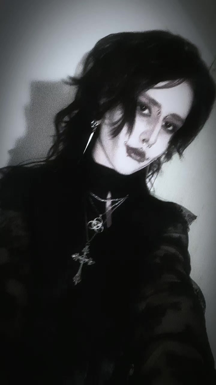 @𝕱𝖊𝖑𝖎𝖈𝖎𝖚𝖘