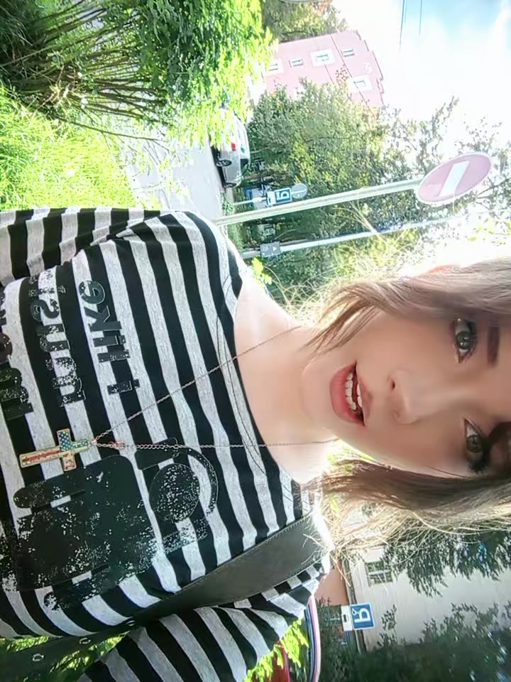 @lalala