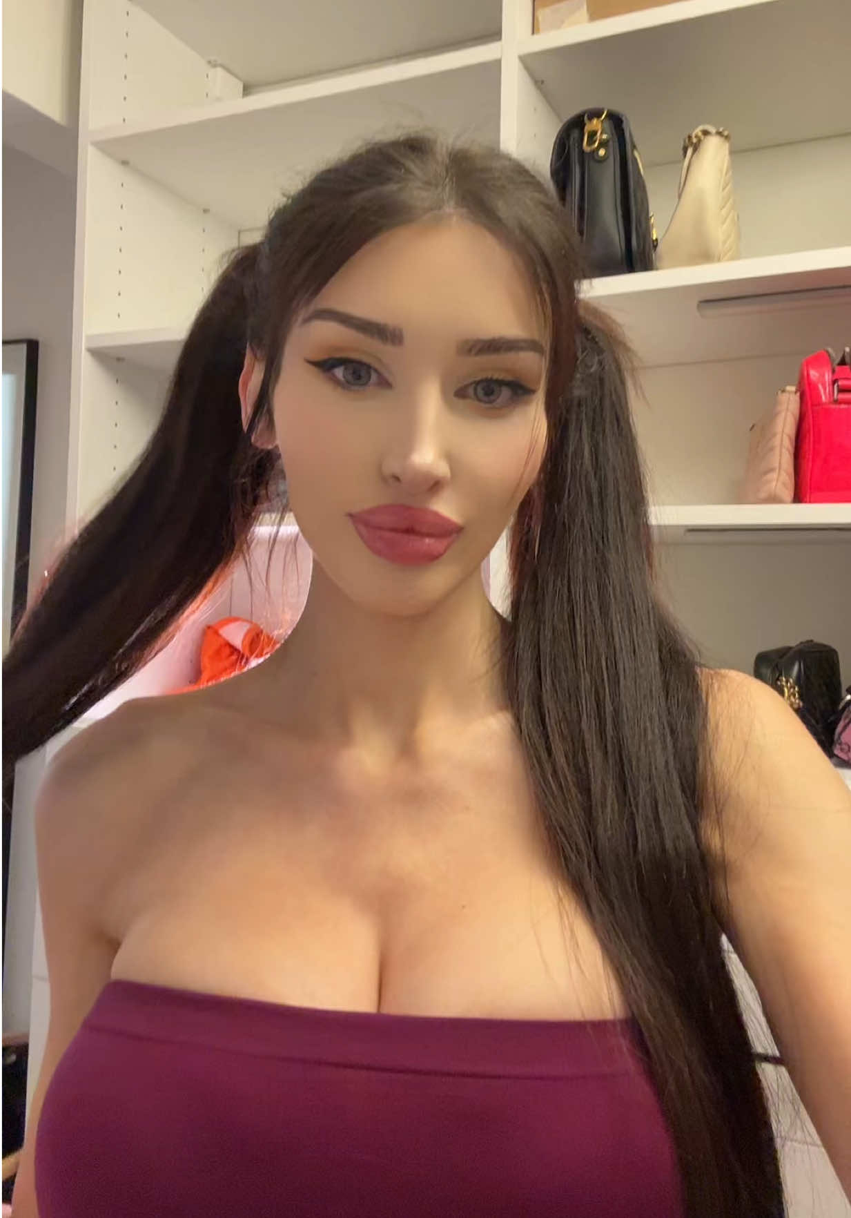 @Mollyeskam