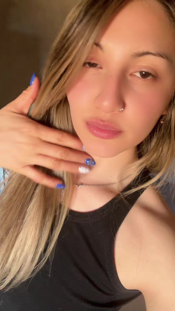 @ANI🍑🍒🫦
