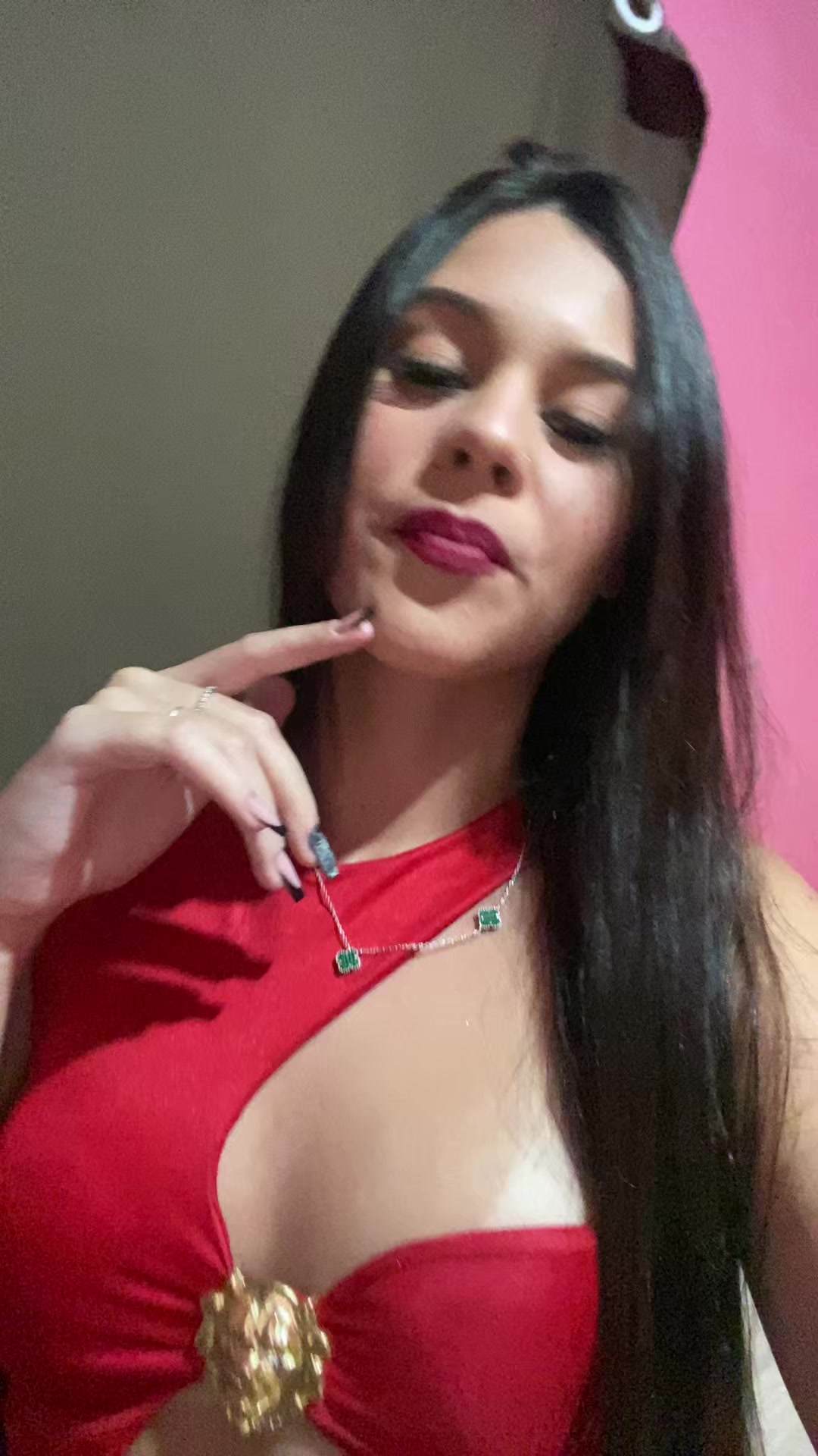 @julia vit&oacute;ria