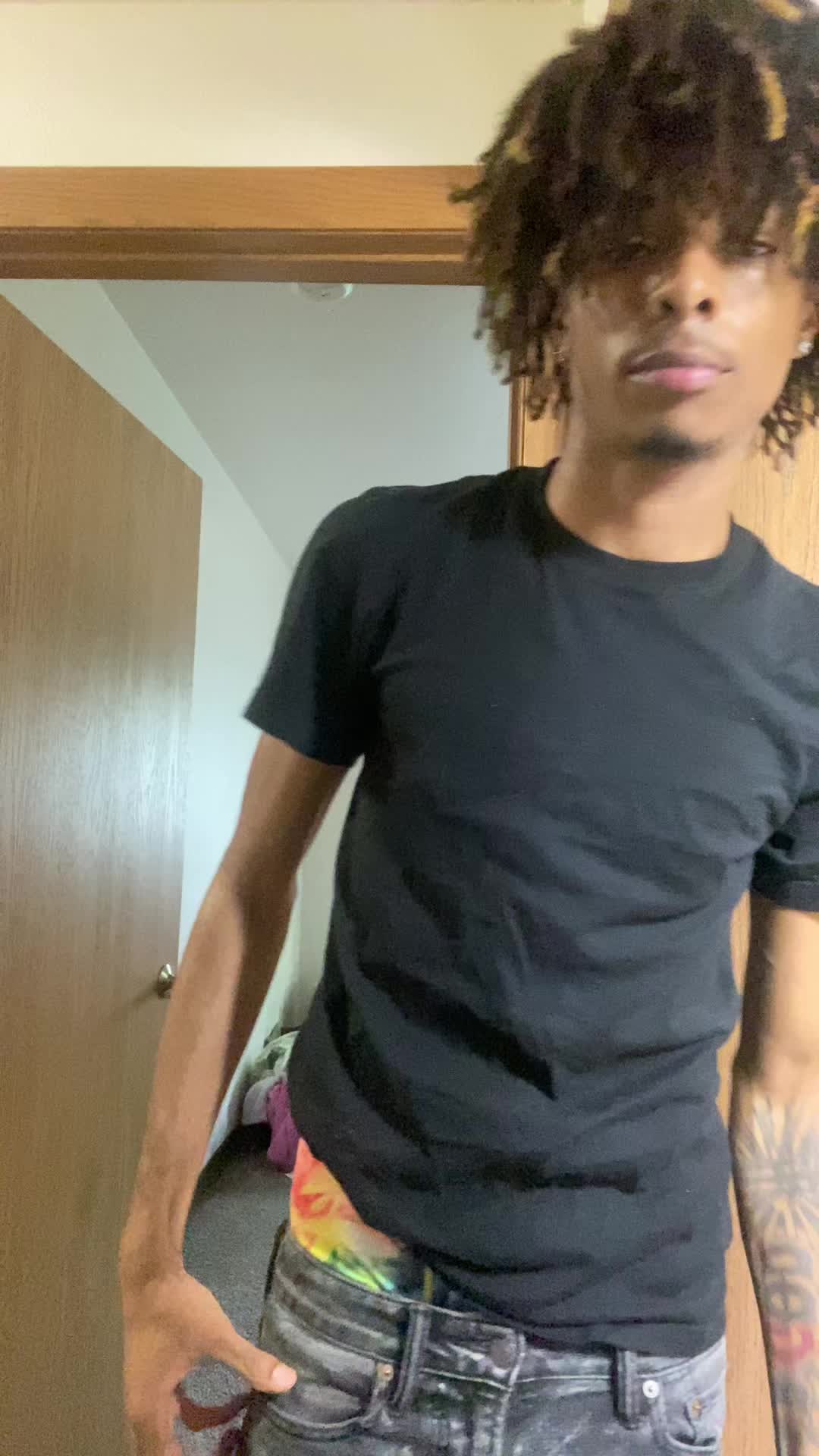 @3