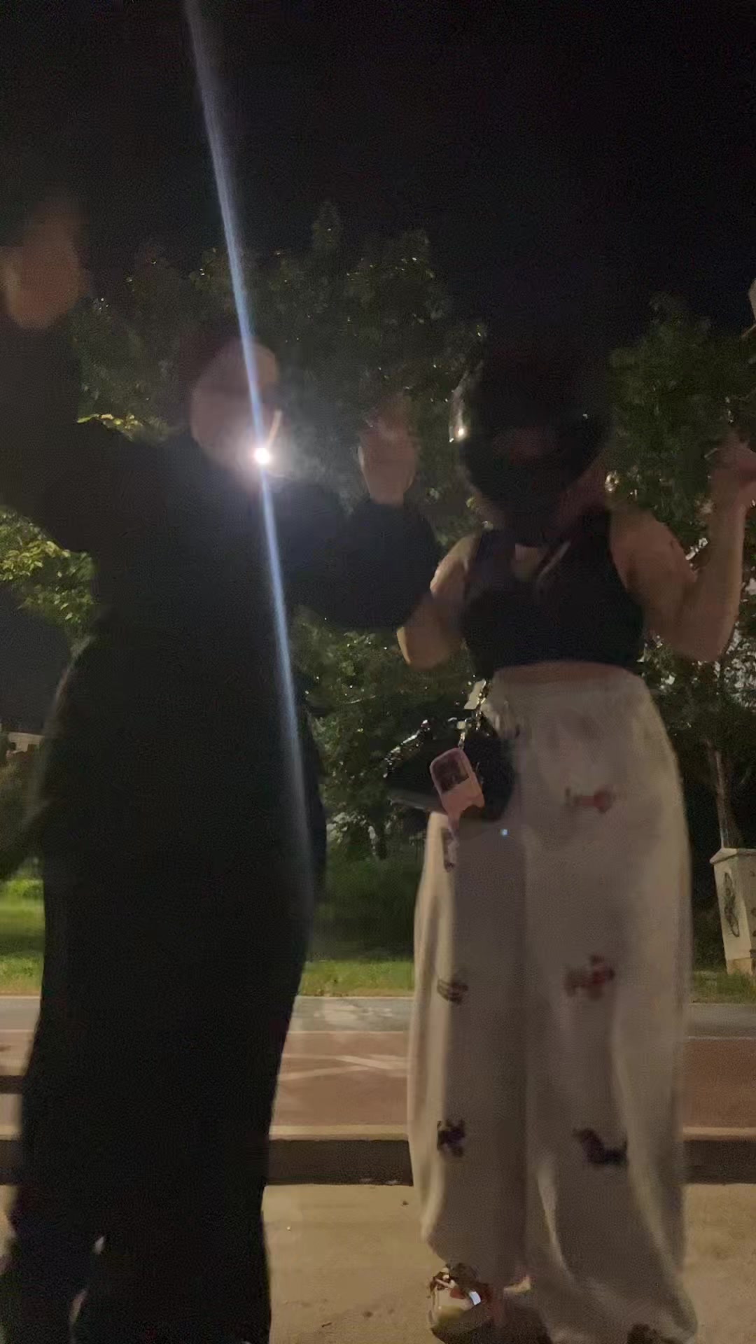 @Açelya Çarkçı