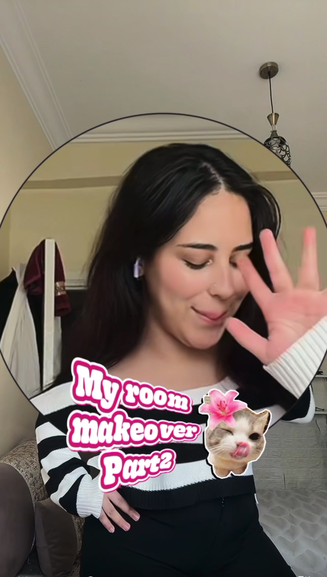 @Emy_