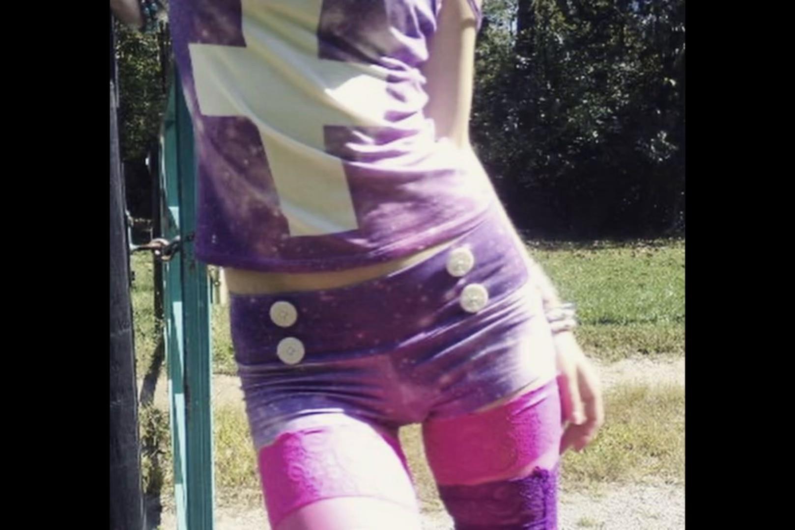 @😎