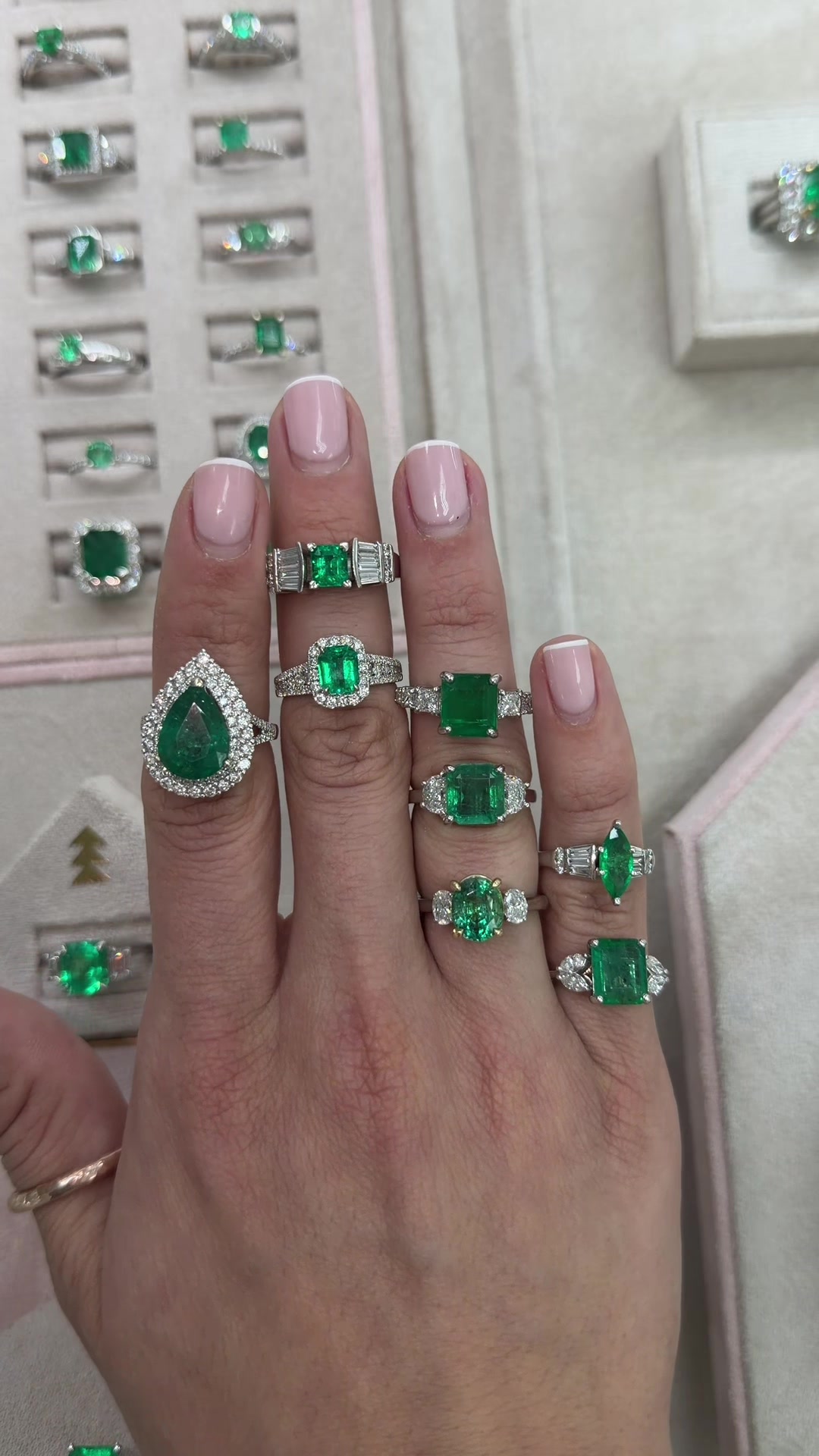 @JR Colombian Emerald
