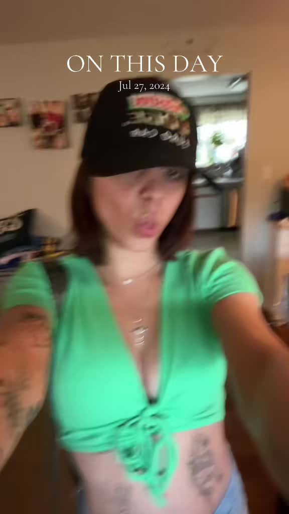 @_shaniatok_
