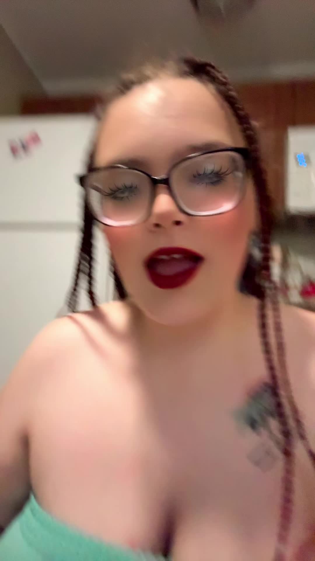 @Christa🥹🥰