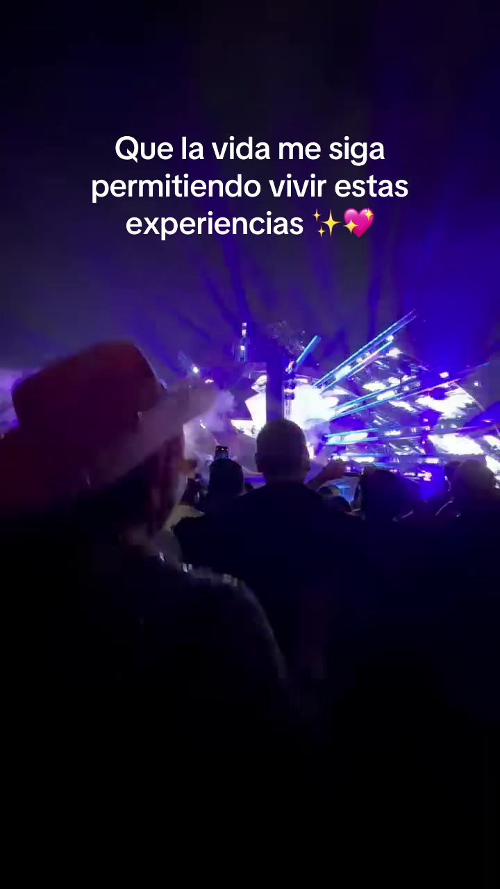 @Laura Zabala