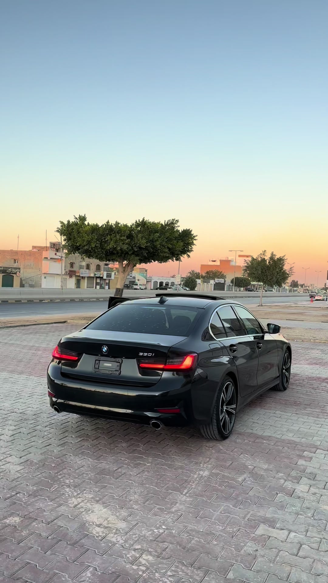 @يوسف زايد
