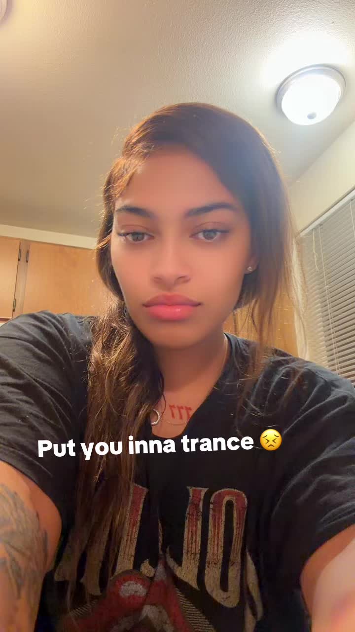 @Anaaa