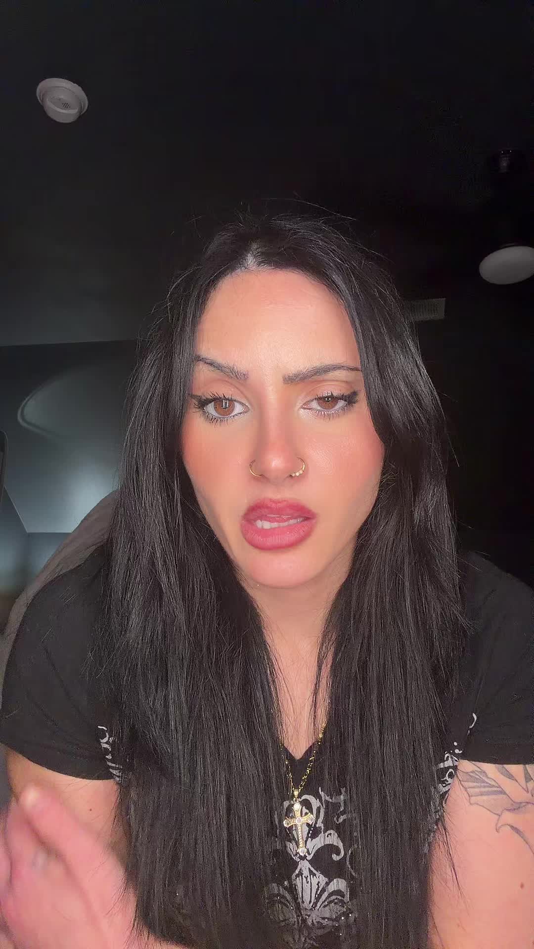 @zarinabae