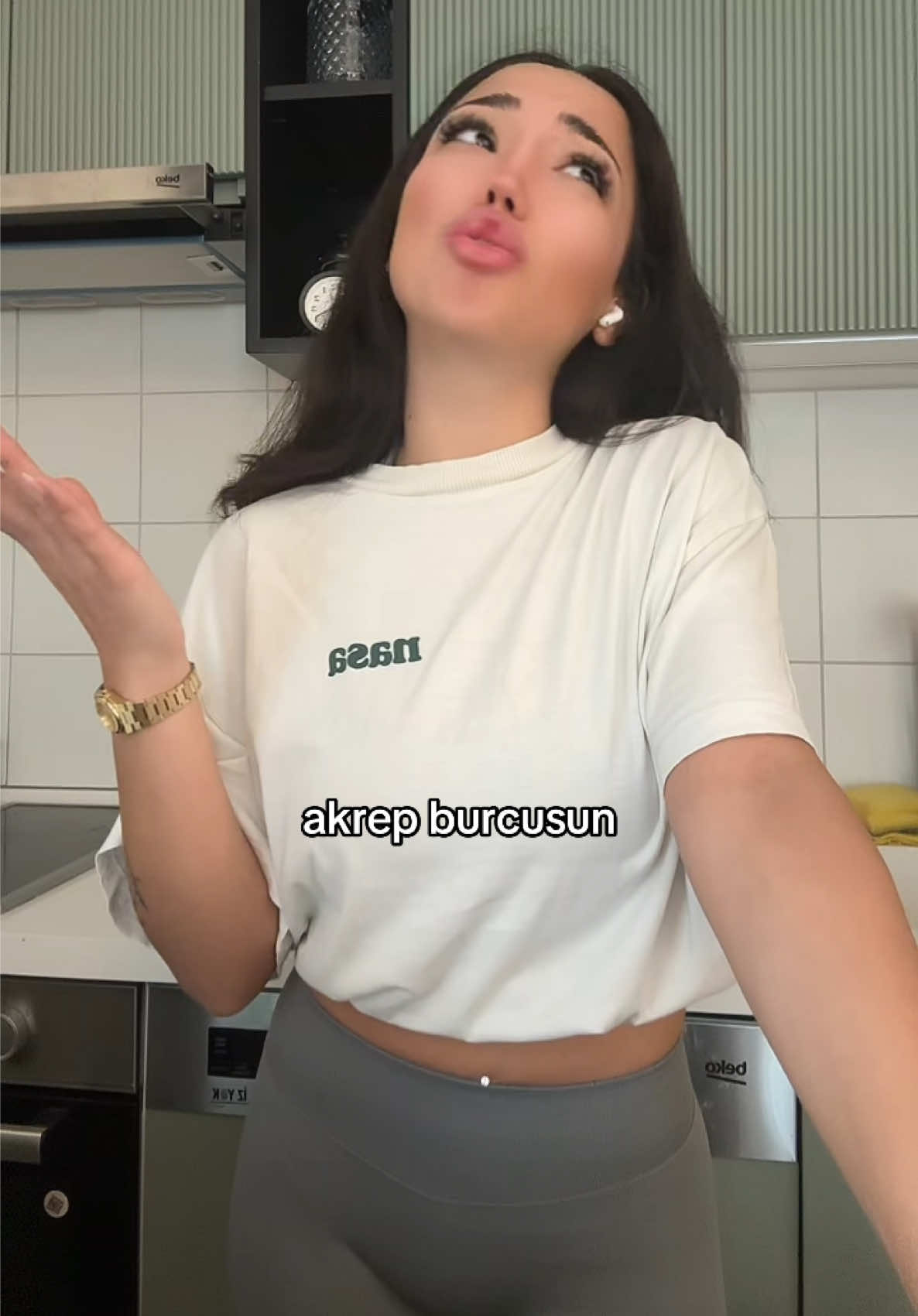 @999
