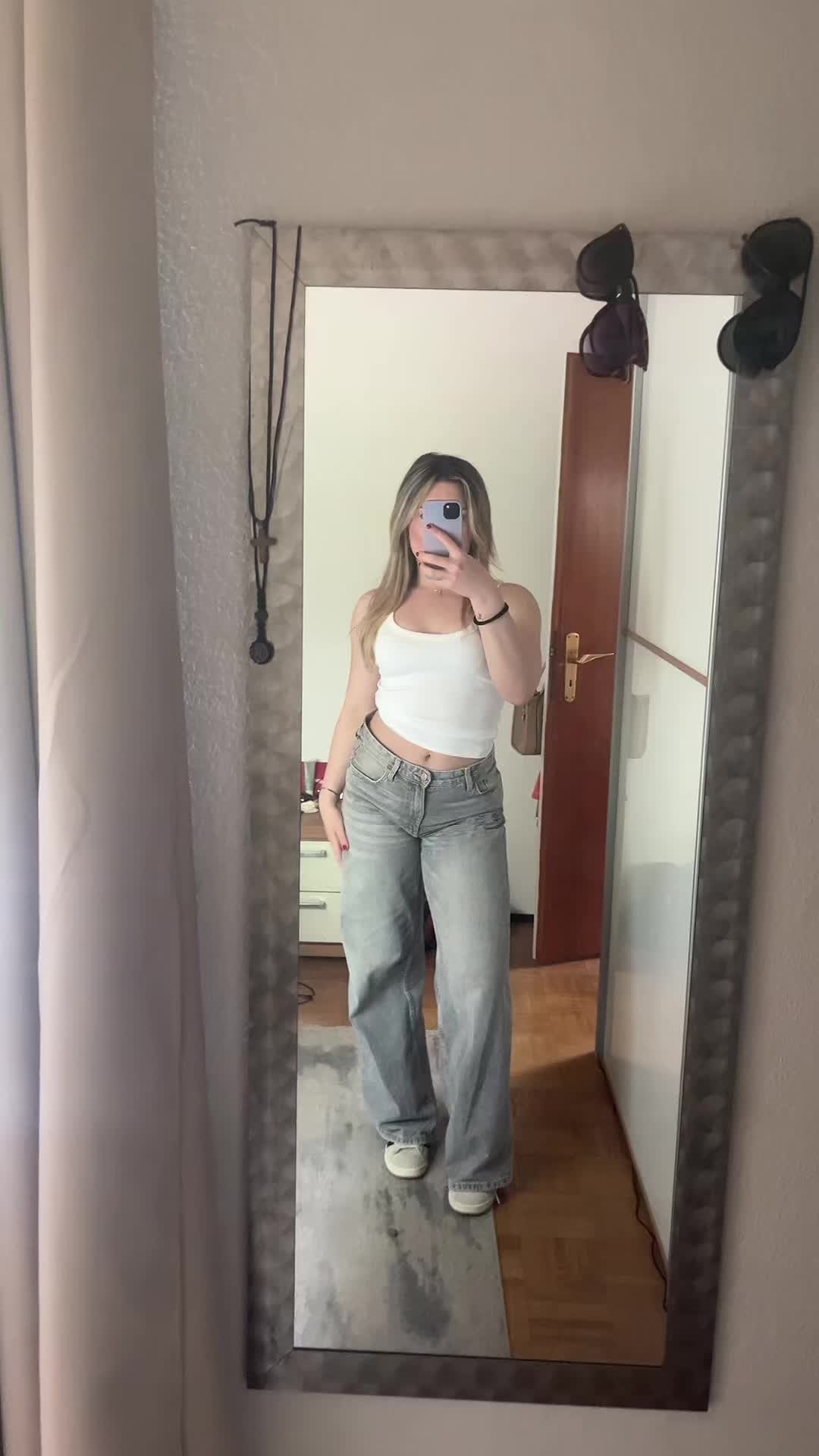 @Alexandra-Maria:)