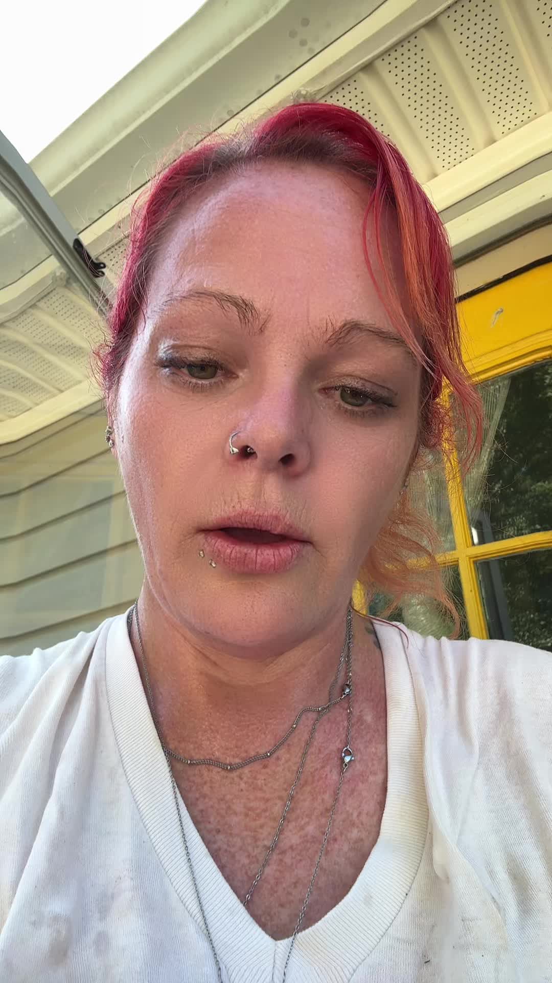 @TravelingTOOTHLESSTrisha🤪🤣☺️