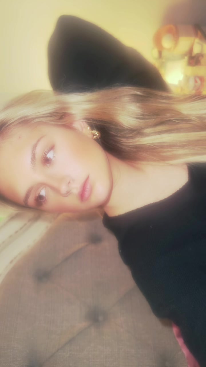 @Chloe🪽🦢