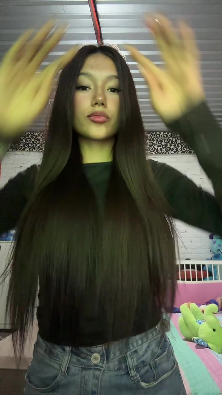 @Valeska🕷️