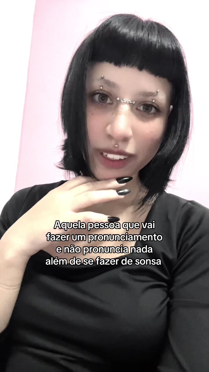 @Nora 🦇