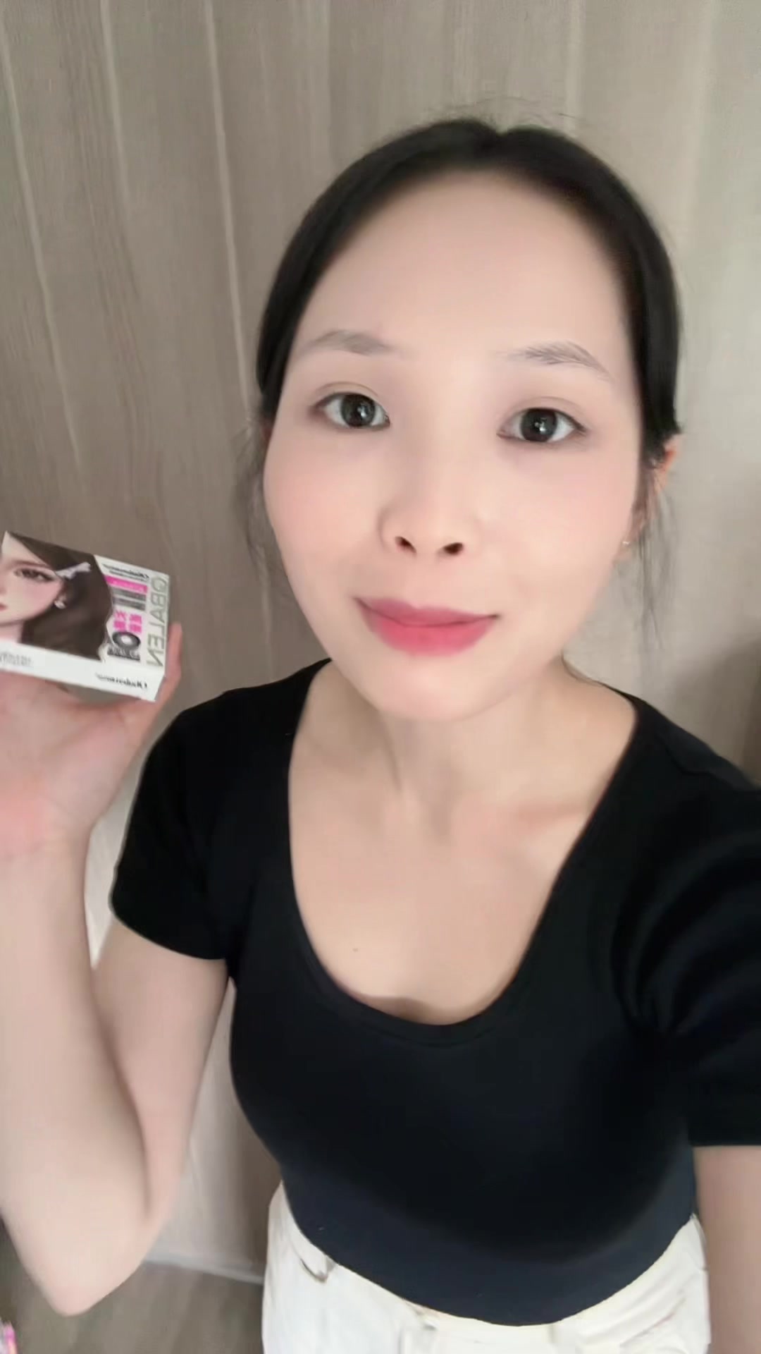 @H&agrave; Thu Huệ