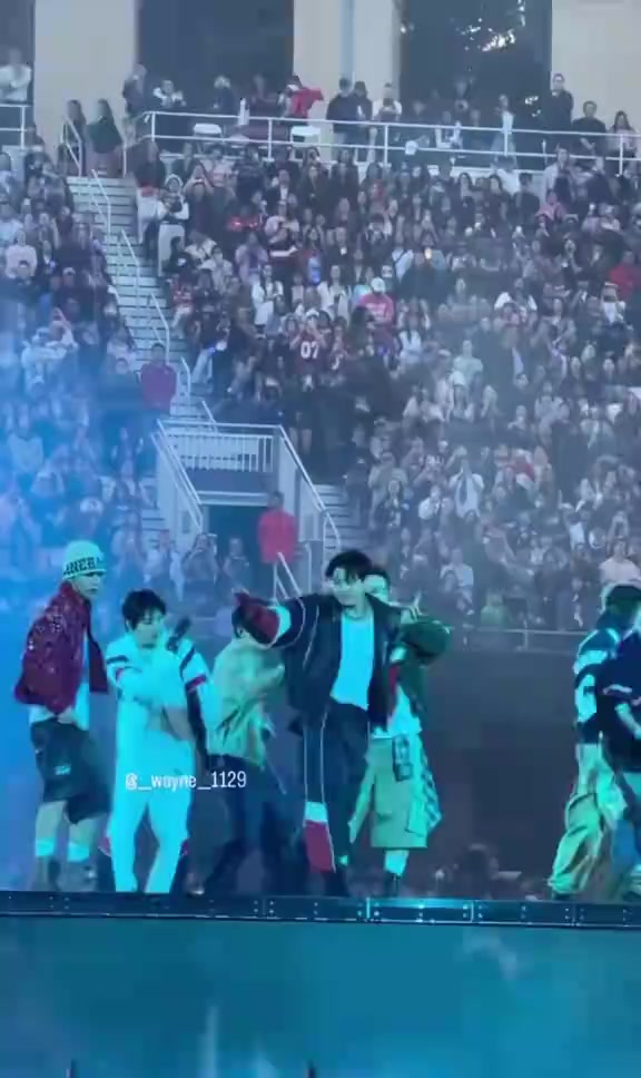 @WingsOfBts ✶ . . .☆ . . . ✶ ✶