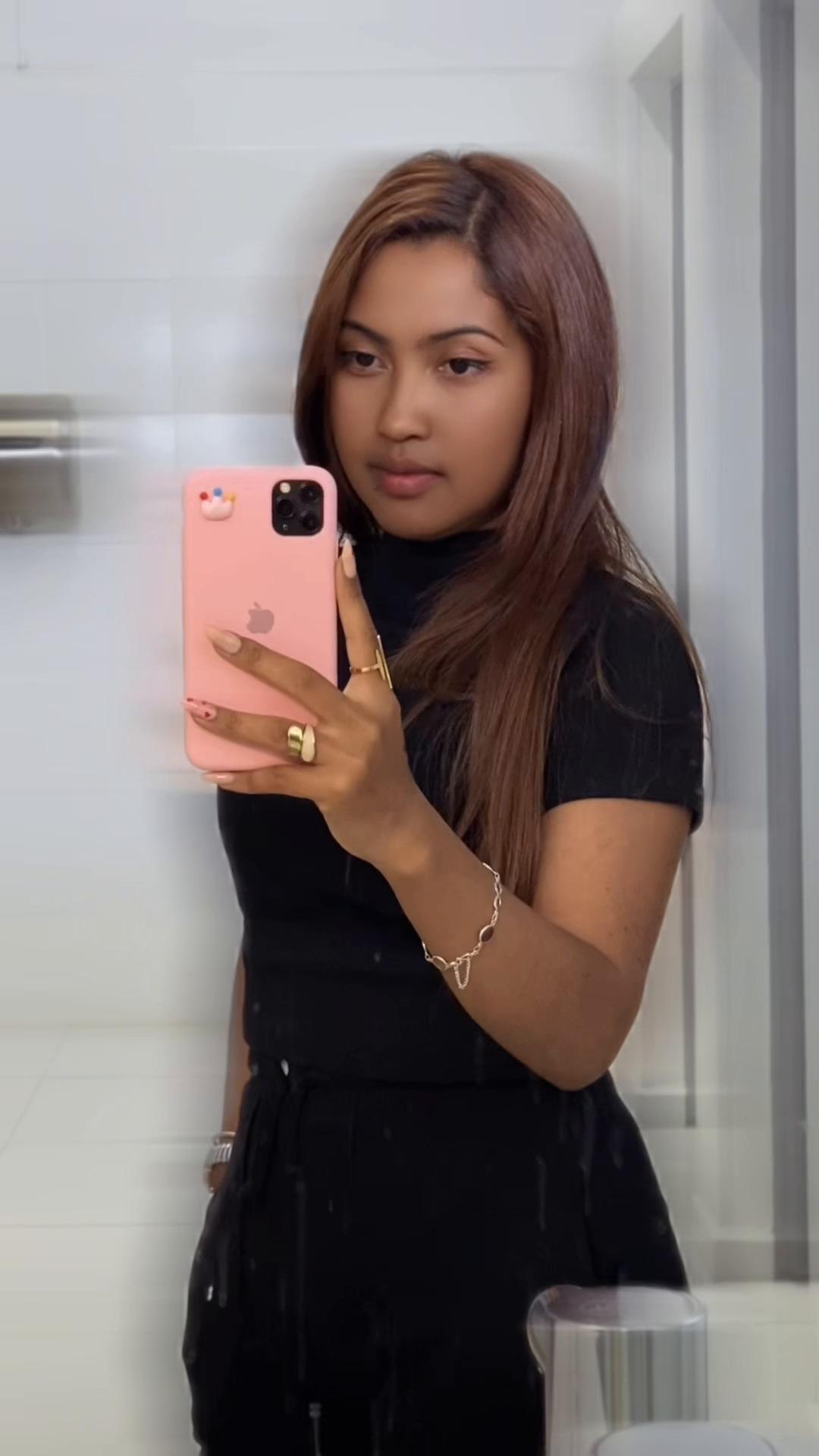 @Esméralda💕