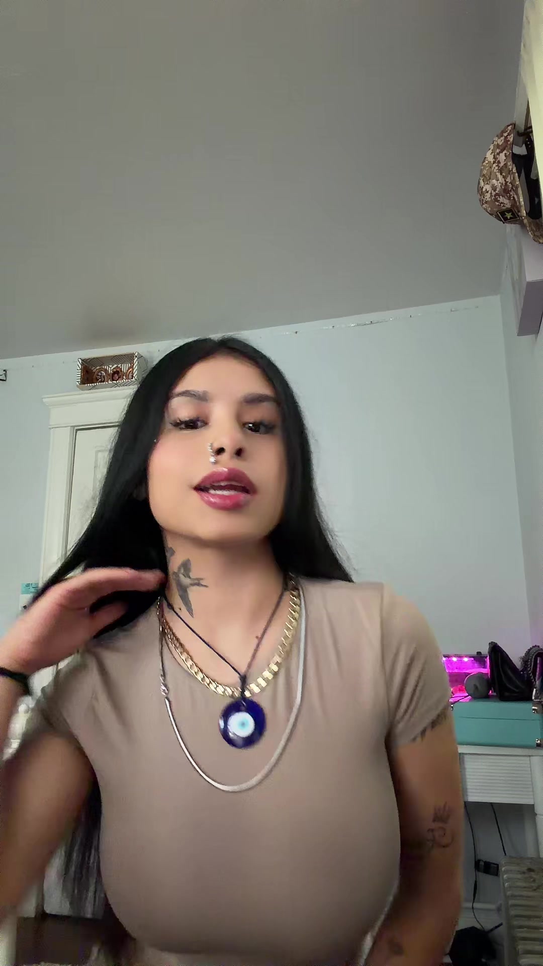 @Renata🧿