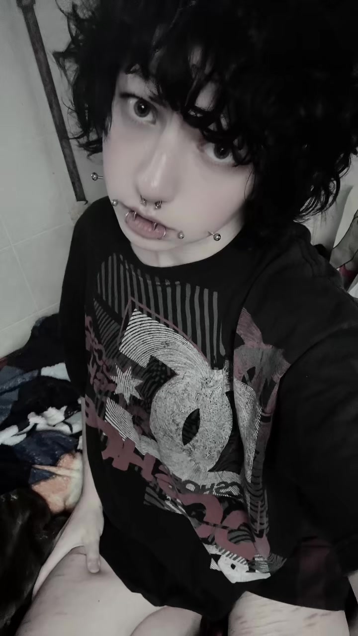 @dogferatu