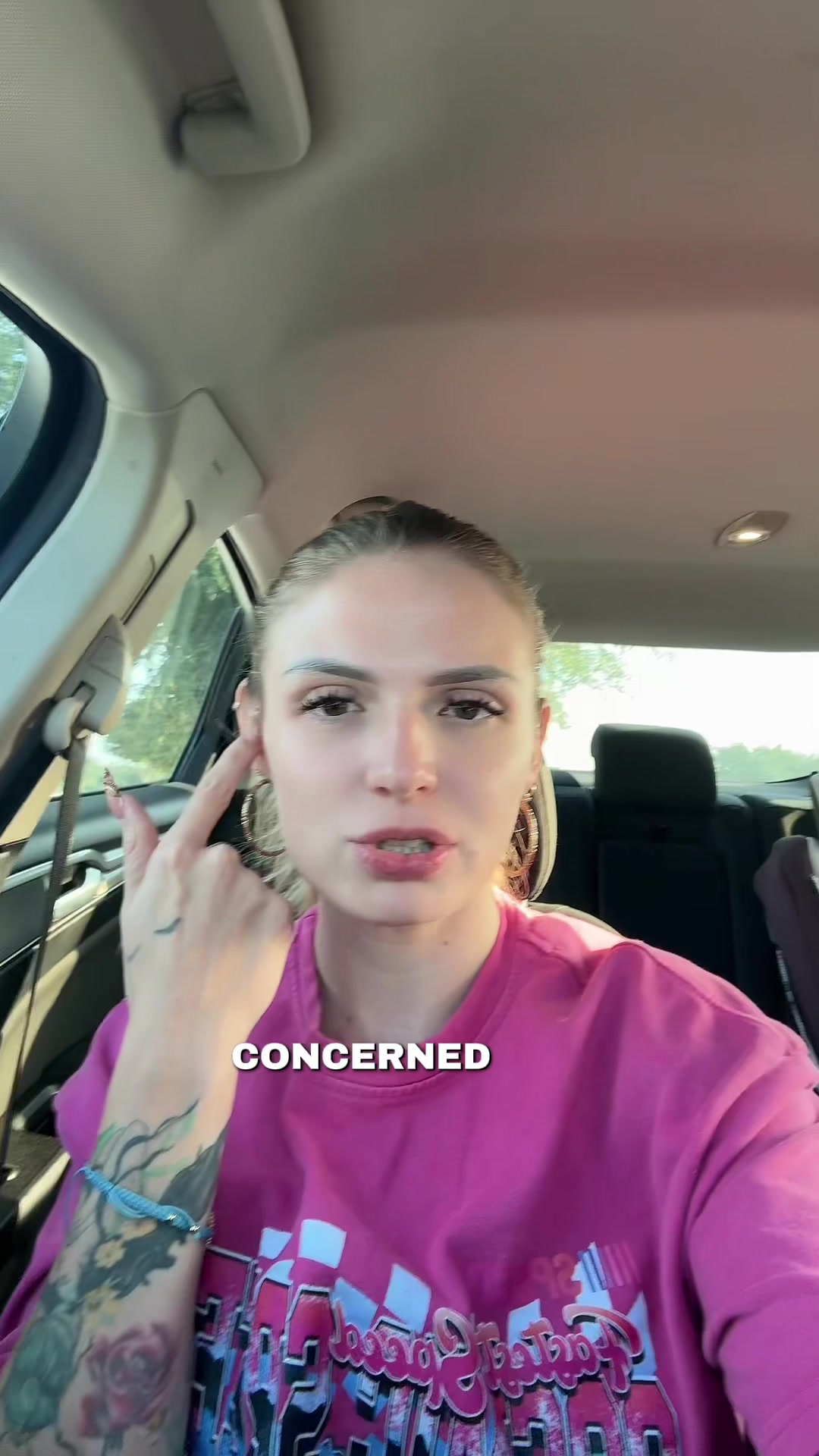 @niki&nicole