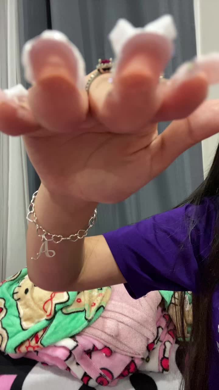 @๐จ๐๐๐๐๐๐๐ฆข