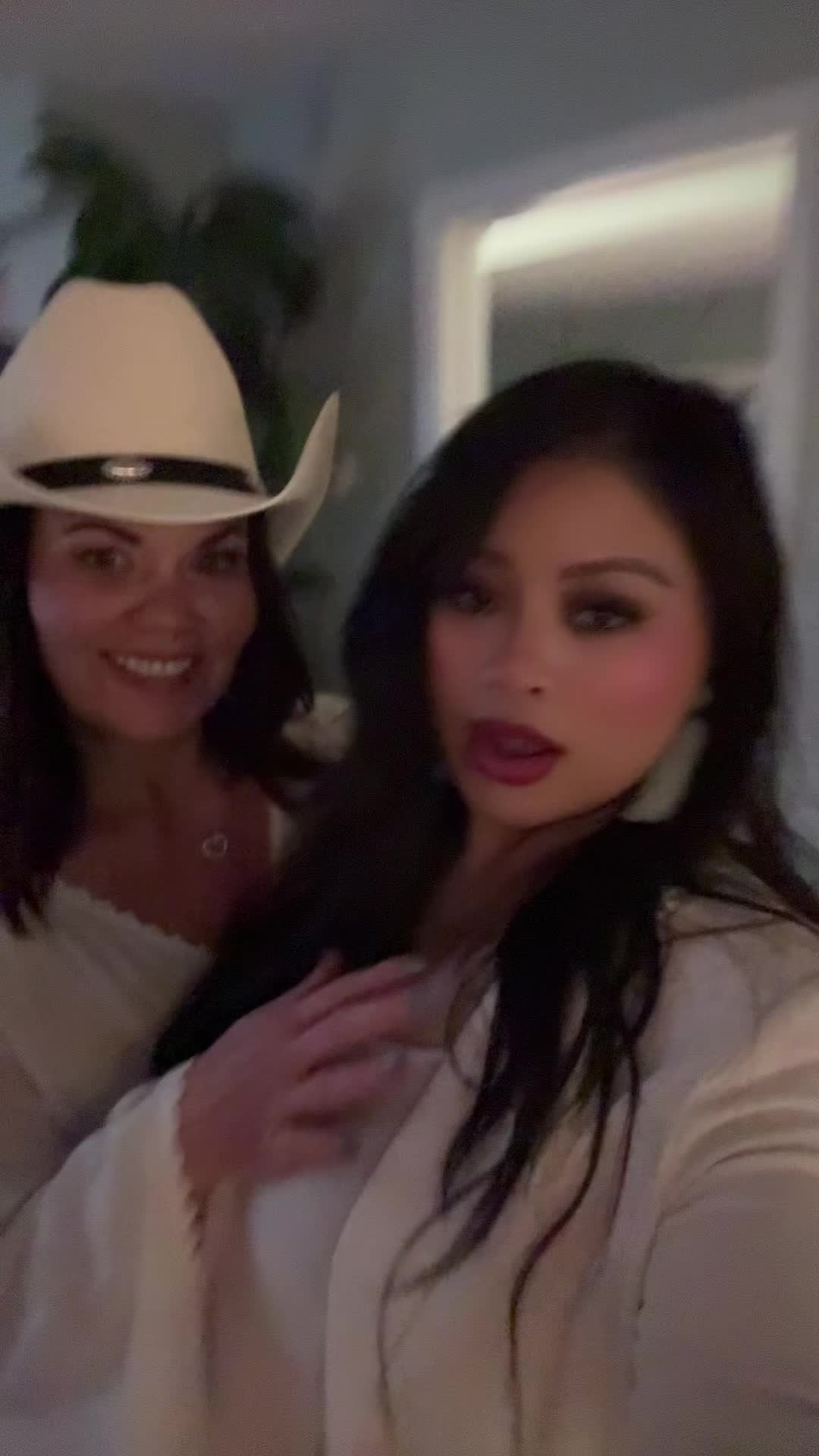@Daniella Dian