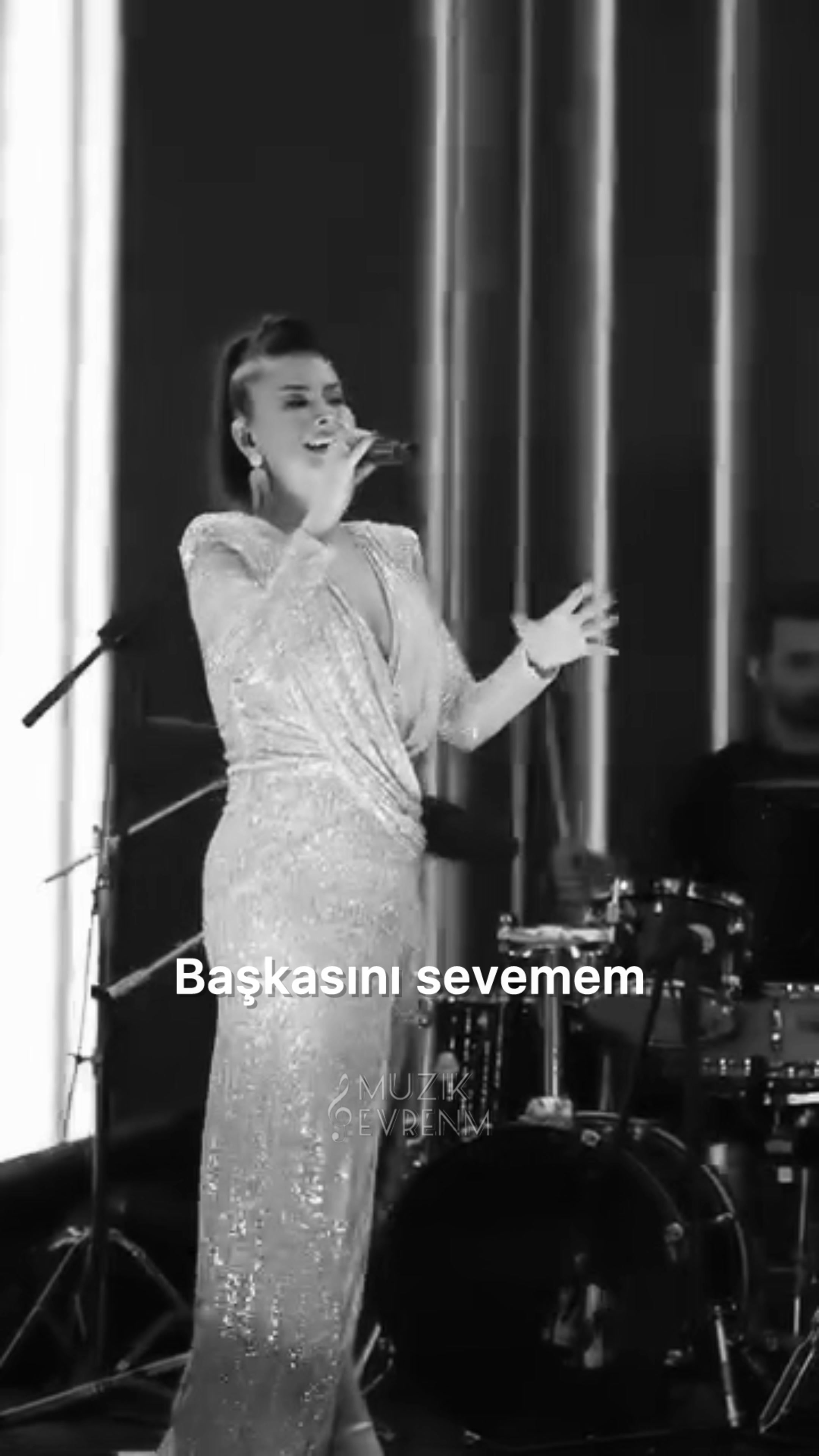 @M&uuml;zik Evrenim