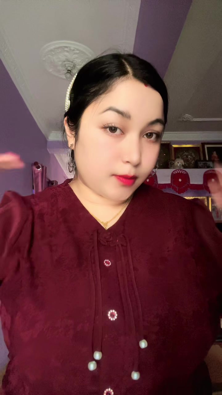 @Anuskamrit 👸&hearts;️🤴🏻🧿