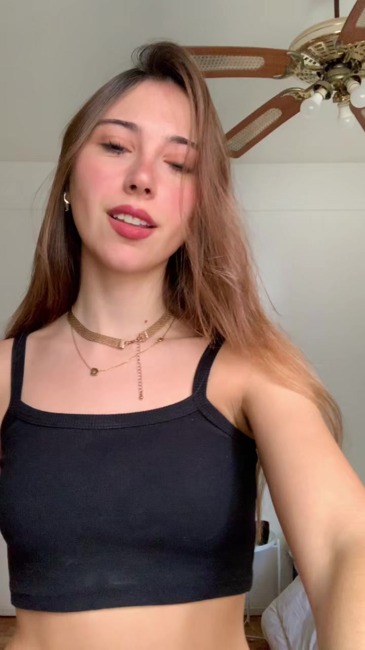 @Delf1na