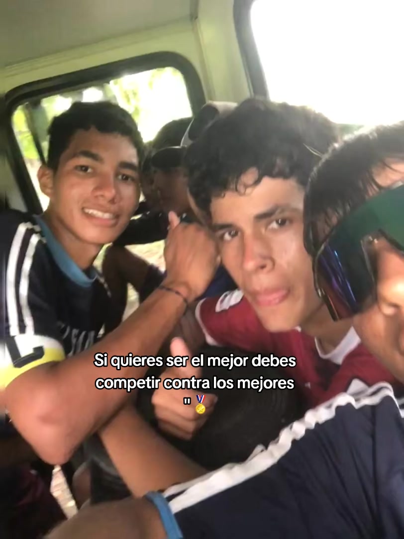 @𝘾𝙧𝙞𝙨𝙫𝙭𝙯𝟳