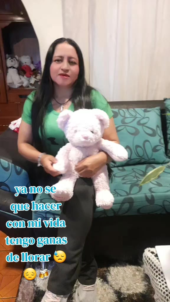 @🌌🐈💜Elvia Toaquiza👸🧿